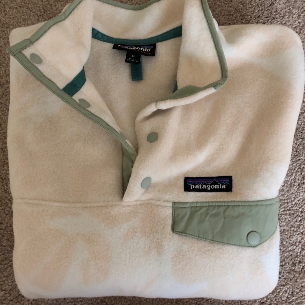 Patagonia half button up pullover